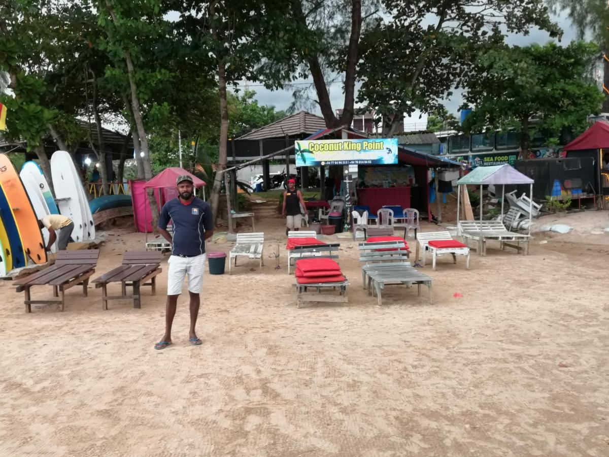 One More Day Hostel Weligama Εξωτερικό φωτογραφία